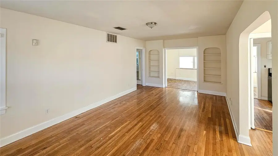 860 16th Avenue S, Saint Petersburg, FL 33701 - #3