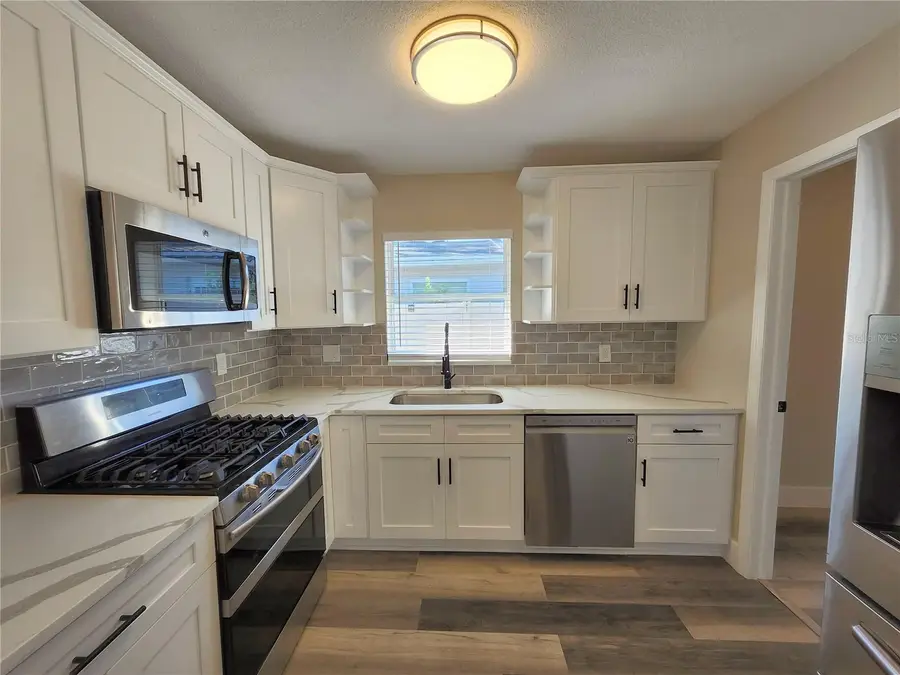 1818 Shore Acres Boulevard Ne, Saint Petersburg, FL 33703 - #3