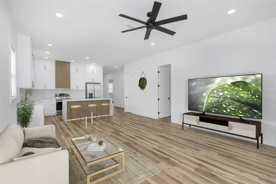 1008 Hawkins Street, Clearwater, FL 33756 - Image #2