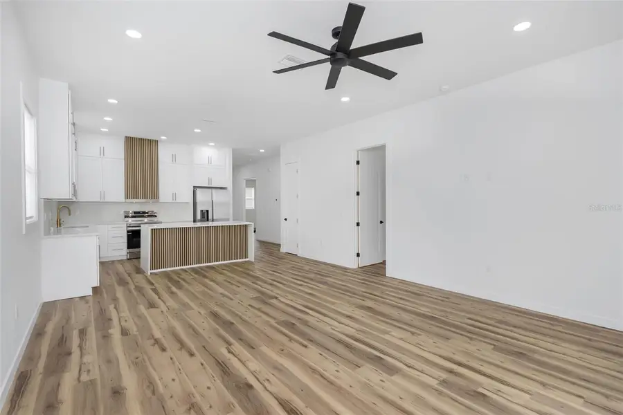 1008 Hawkins Street, Clearwater, FL 33756 - Image #3