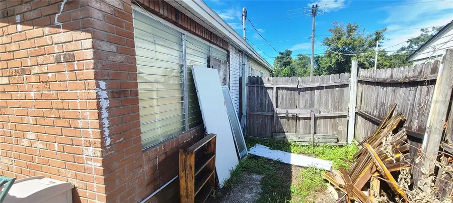 210 W Linebaugh Avenue, Tampa, FL 33612 - Image #3