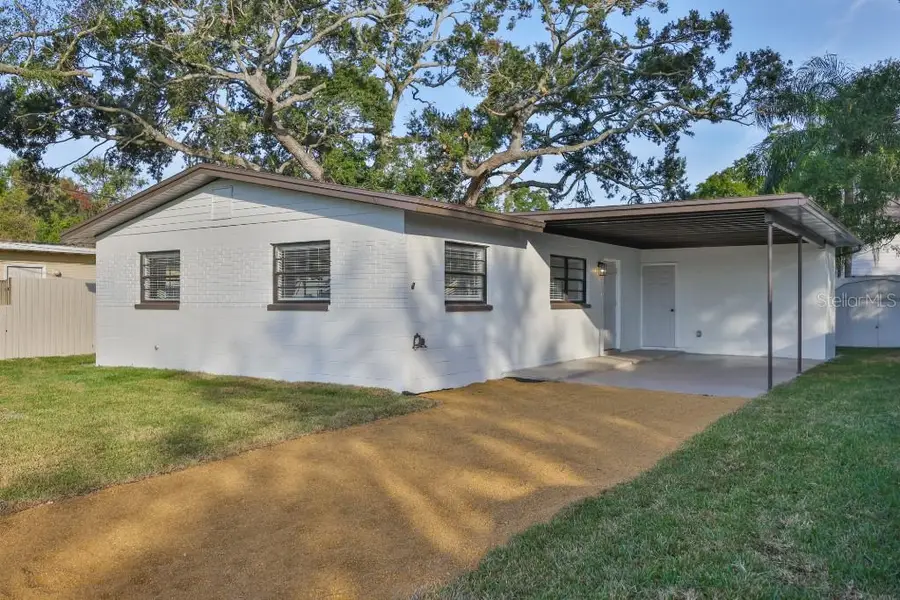 8621 May Circle, Tampa, FL 33614 - Image #2