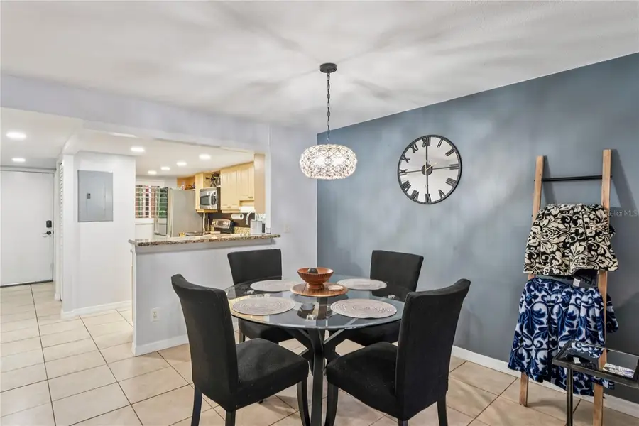 3700 S Osprey Avenue #102, Sarasota, FL 34239 - Image #2