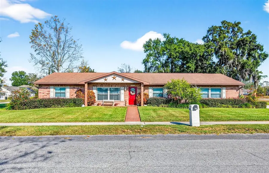 37821 Willingham Avenue, Dade City, FL 33525 - Image #2