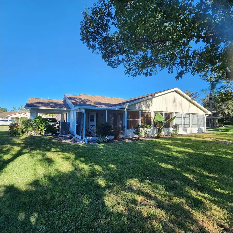 511 Finsbury Circle #B, Sun City Center, FL 33573 - Image #2