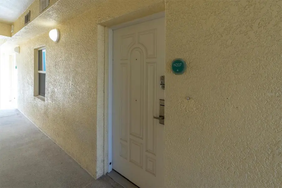12000 Gulf Boulevard #207N, Saint Petersburg, FL 33706 - Image #3