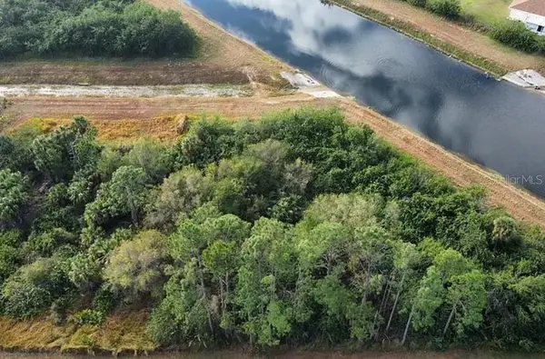 2805 17th Street W, LEHIGH ACRES, FL 33971