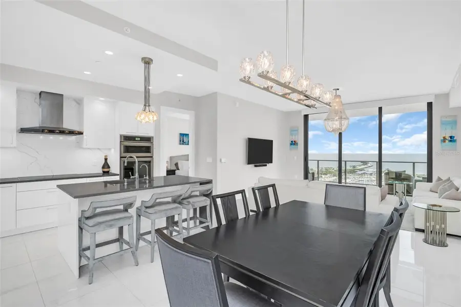 100 1st Avenue N #1904, Saint Petersburg, FL 33701 - Image #2