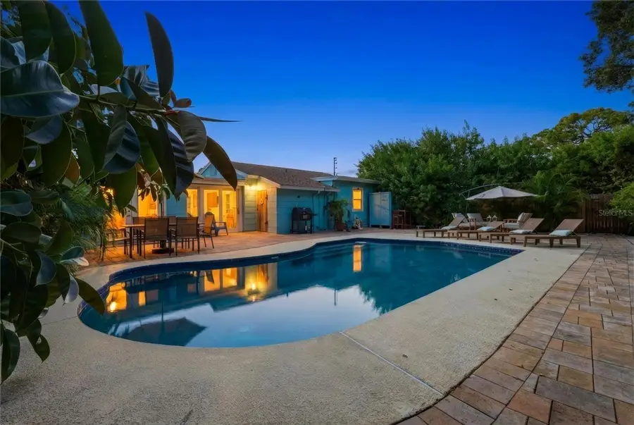 1249 Essex Drive N, Saint Petersburg, FL 33710 - Image #3