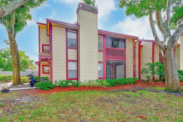 1723 Hampton Lane #406, PALM HARBOR, FL 34683