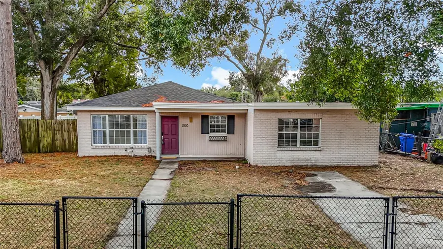 2906 W Paris Street, Tampa, FL 33614 - Image #2