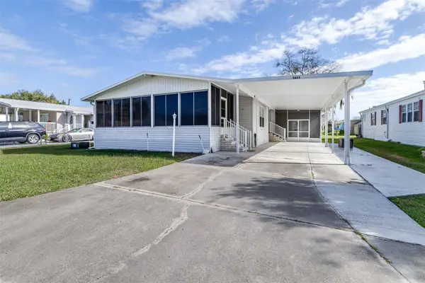 5453 Williamsburg Lane, WILDWOOD, FL 34785