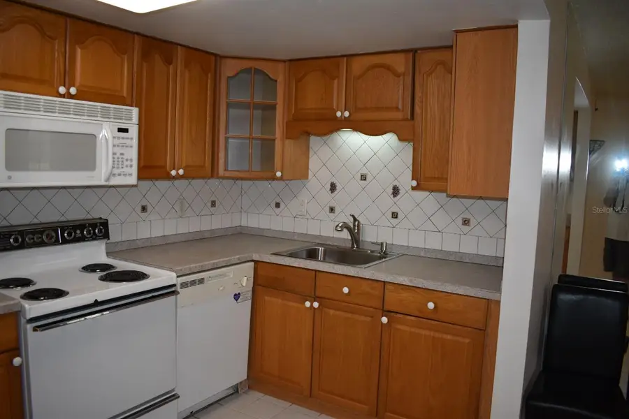 7701 Starkey Road #313, Seminole, FL 33777 - Image #3