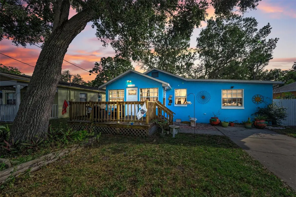 1025 11th Avenue Nw, Largo, FL 33770 - Image #1