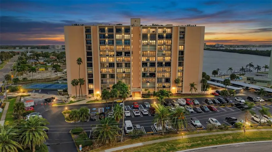 51 Island Way #311, Clearwater Beach, FL 33767 - Image #2