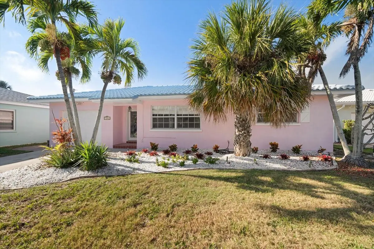 996 Bruce Avenue, Clearwater Beach, FL 33767 - Image #1
