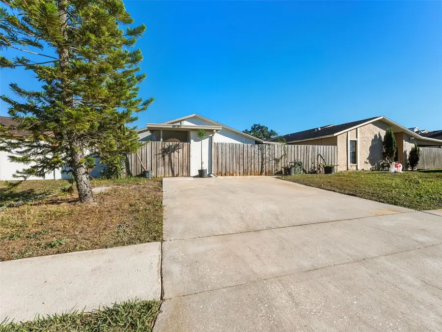 10707 Crowngate Lane, Tampa, FL 33624 - Image #3