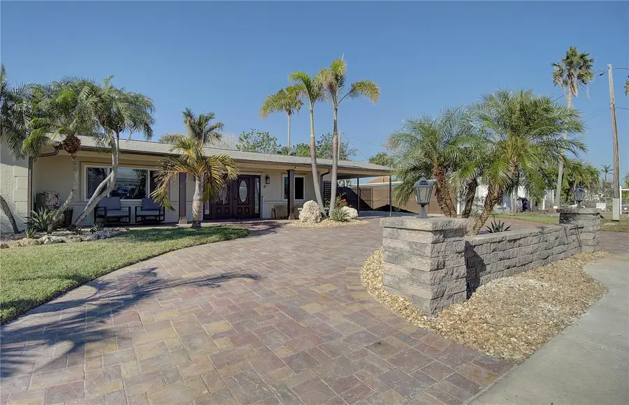 707 Pruitt Drive, Madeira Beach, FL 33708 - Image #2