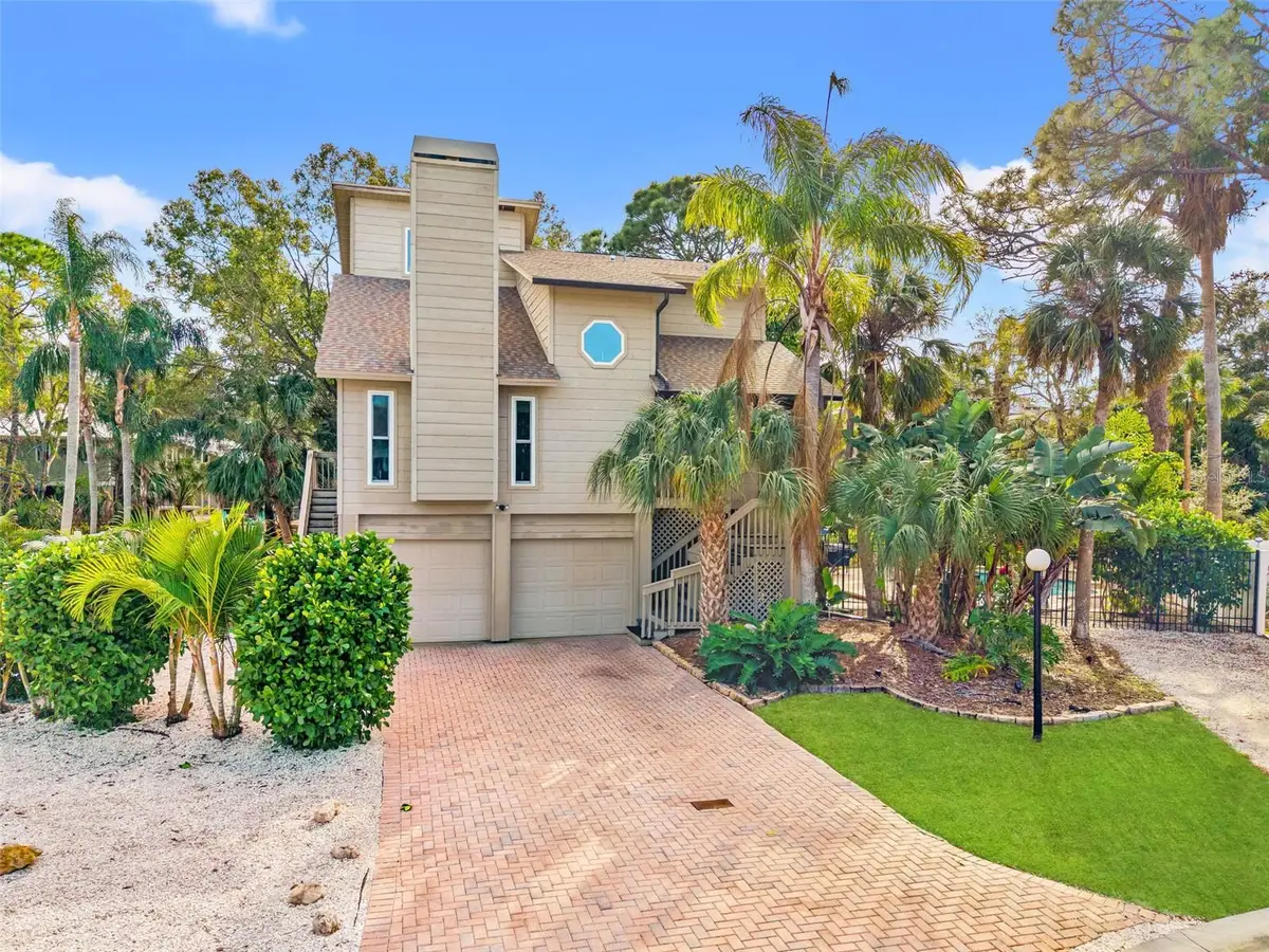 720 Natalie Lane, Palm Harbor, FL 34683 - Image #1