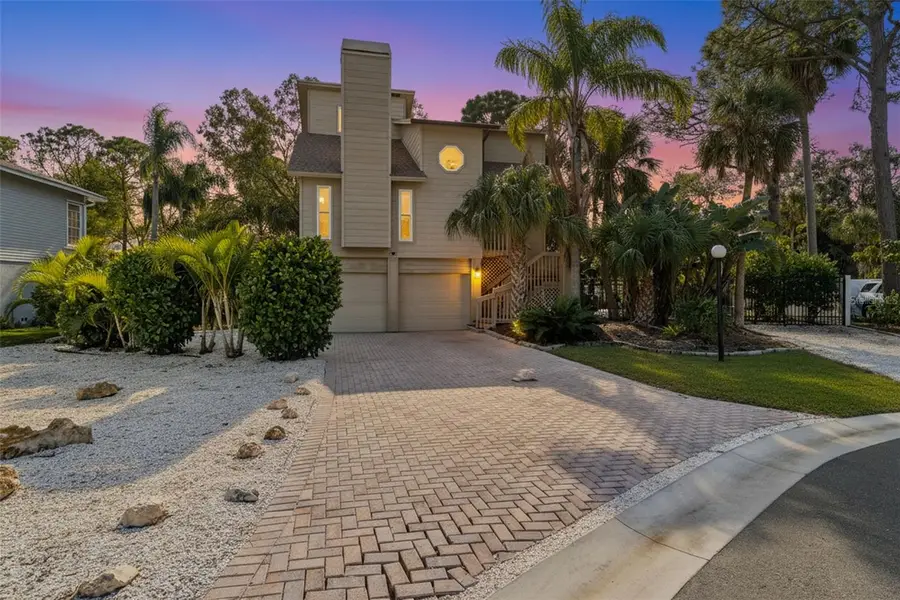 720 Natalie Lane, Palm Harbor, FL 34683 - Image #2
