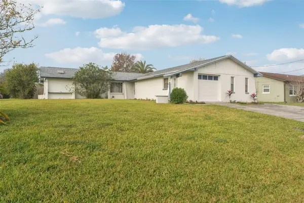 40 Flower Hill Lane, PALM COAST, FL 32137