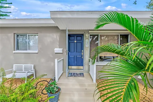 121 43rd Avenue N, ST PETERSBURG, FL 33703