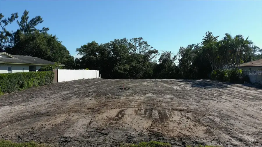 746 31st Avenue Ne, Saint Petersburg, FL 33704 - #2