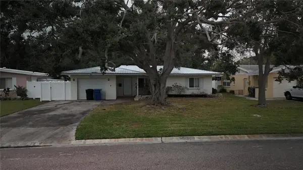 920 43rd Avenue Ne, ST PETERSBURG, FL 33703