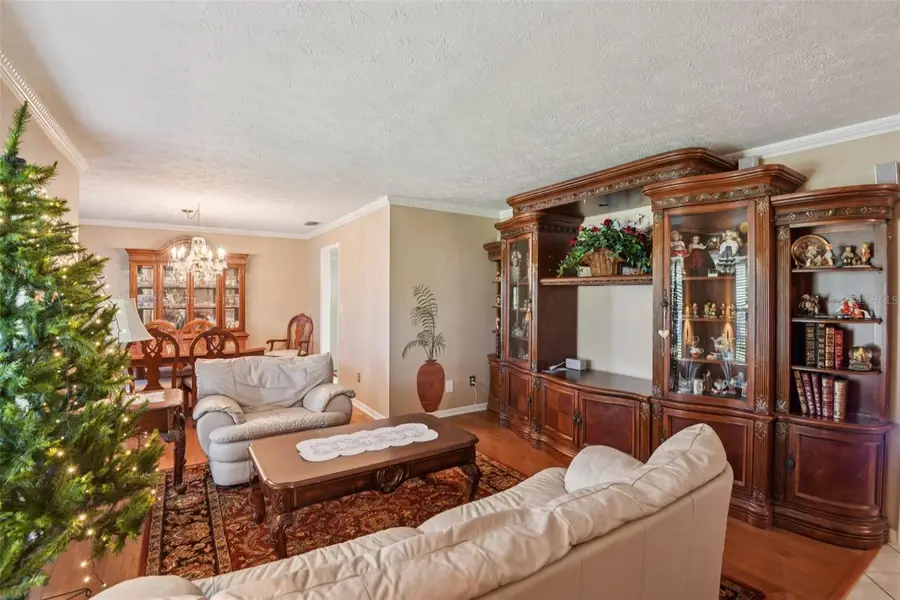 8319 Terracewood Circle, Tampa, FL 33615 - Image #2