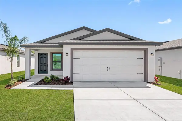 573 Blackthorn Drive, LAKELAND, FL 33809