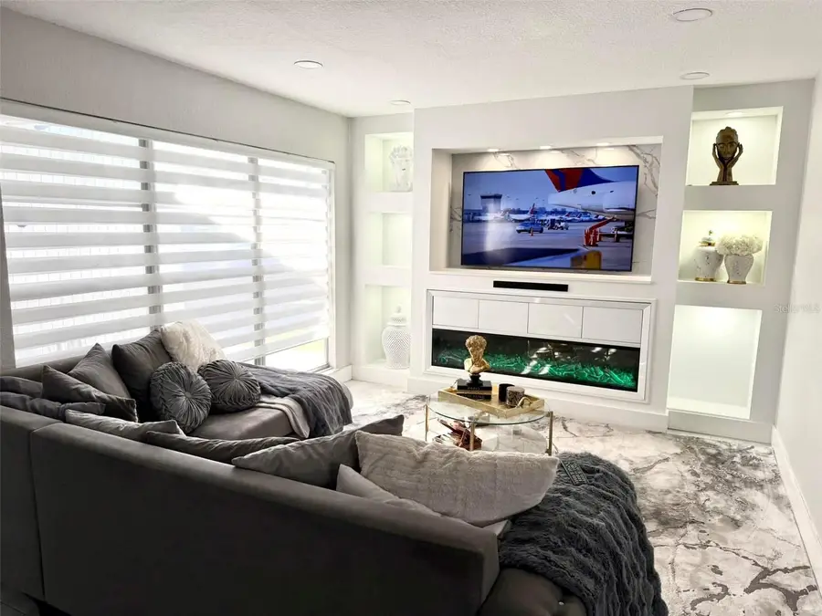 8503 Woodbridge Boulevard, Tampa, FL 33615 - Image #3