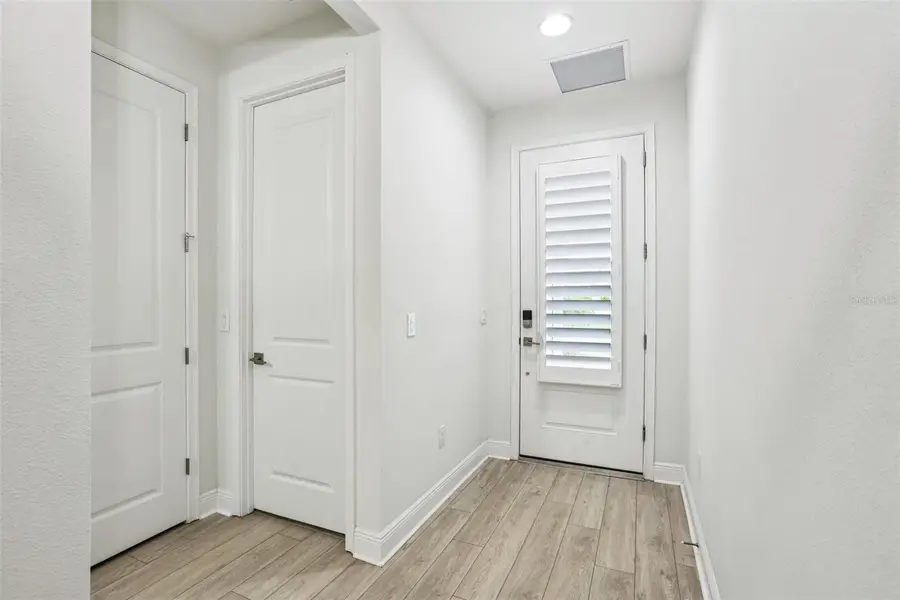 28664 Cozy Creek Drive, Wesley Chapel, FL 33543 - Image #2