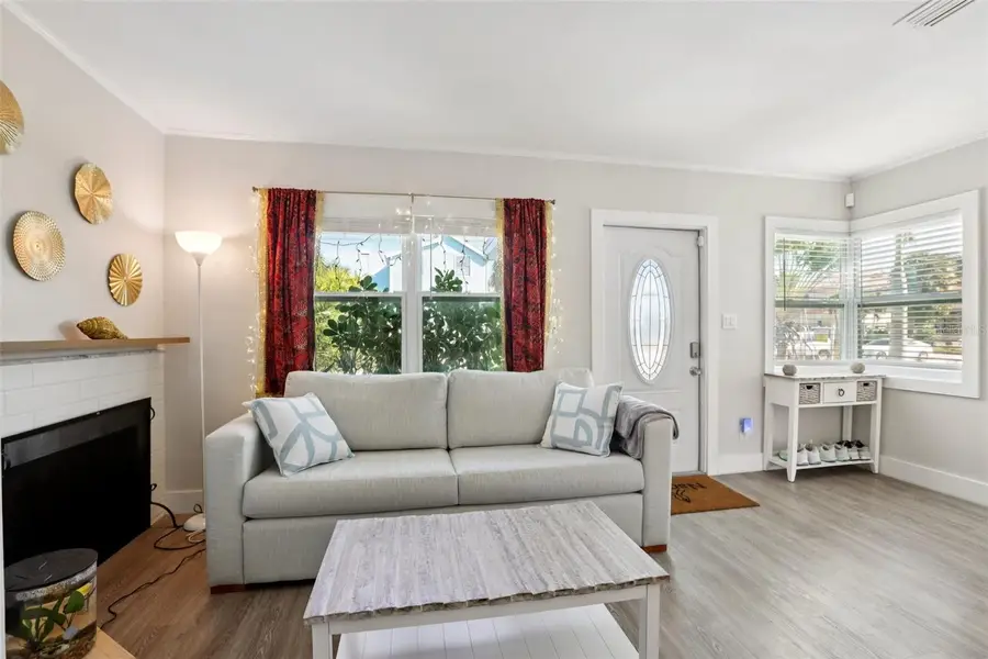 15424 2nd Street E, Madeira Beach, FL 33708 - Image #3