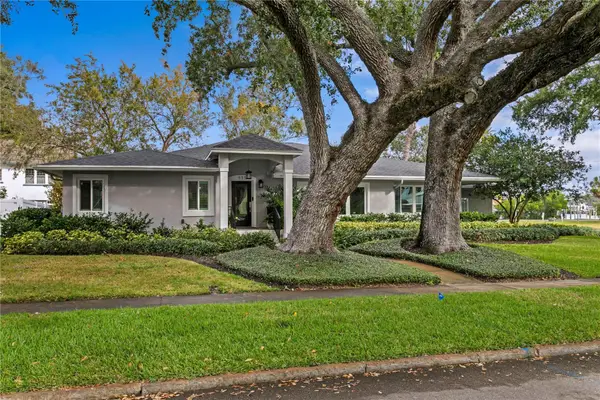 655 19th Avenue Ne, ST PETERSBURG, FL 33704