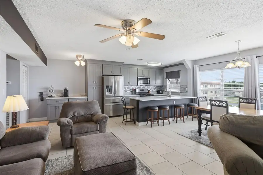 9950 62nd Terrace N #415, Saint Petersburg, FL 33708 - Image #3