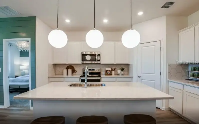 16427 Lily Elaine Way, Bradenton, FL 34212 - Image #3