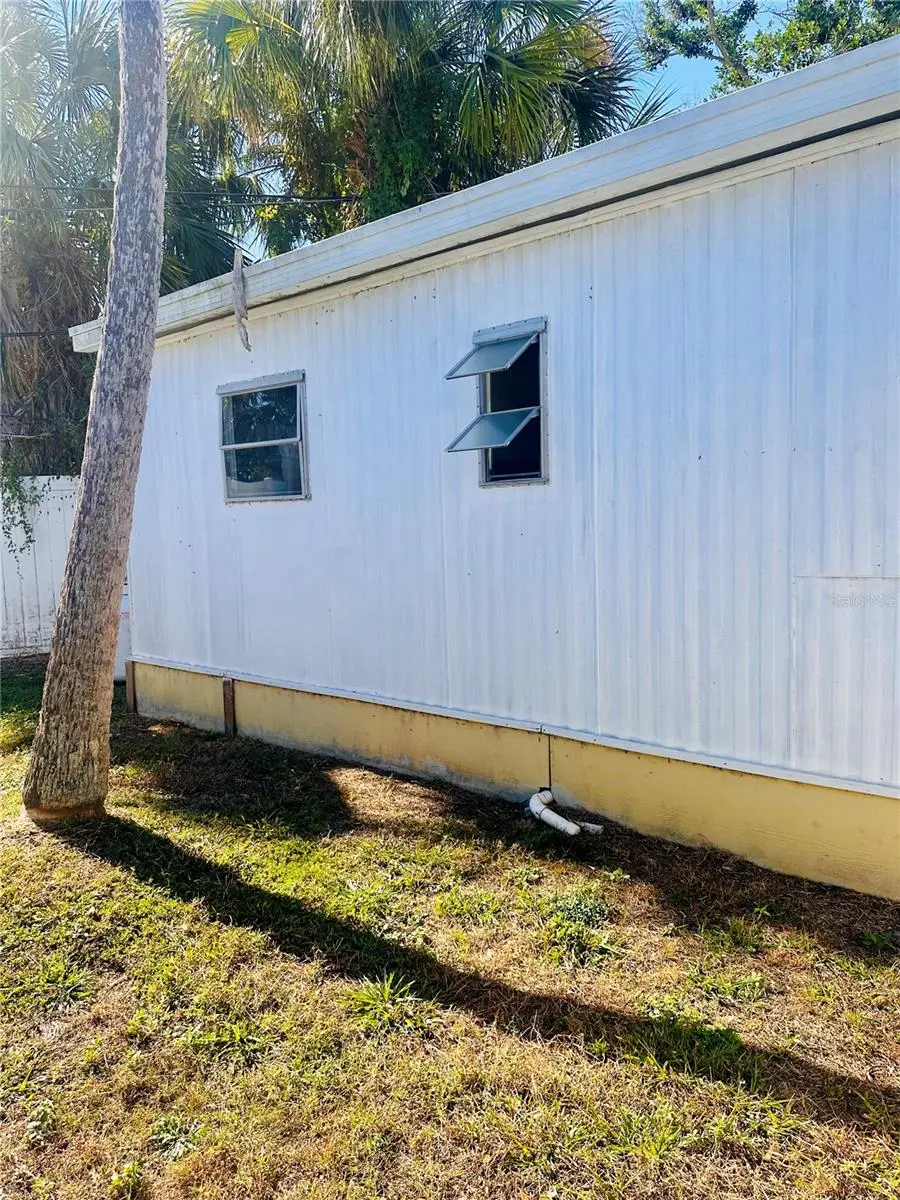 8630 42 Nd Place N #14, Saint Petersburg, FL 33709 - Image #2