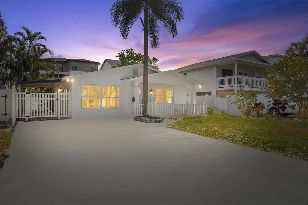 1734 Maryland Avenue Ne, Saint Petersburg, FL 33703 - Image #1