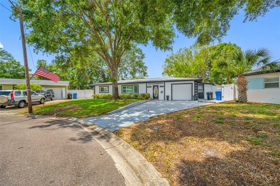 8444 8th Way N, Saint Petersburg, FL 33702 - Image #3