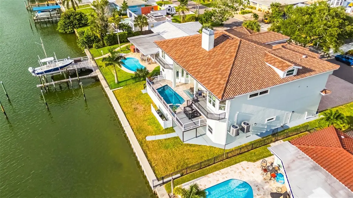 124 Leeward Island, Clearwater Beach, FL 33767 - #1