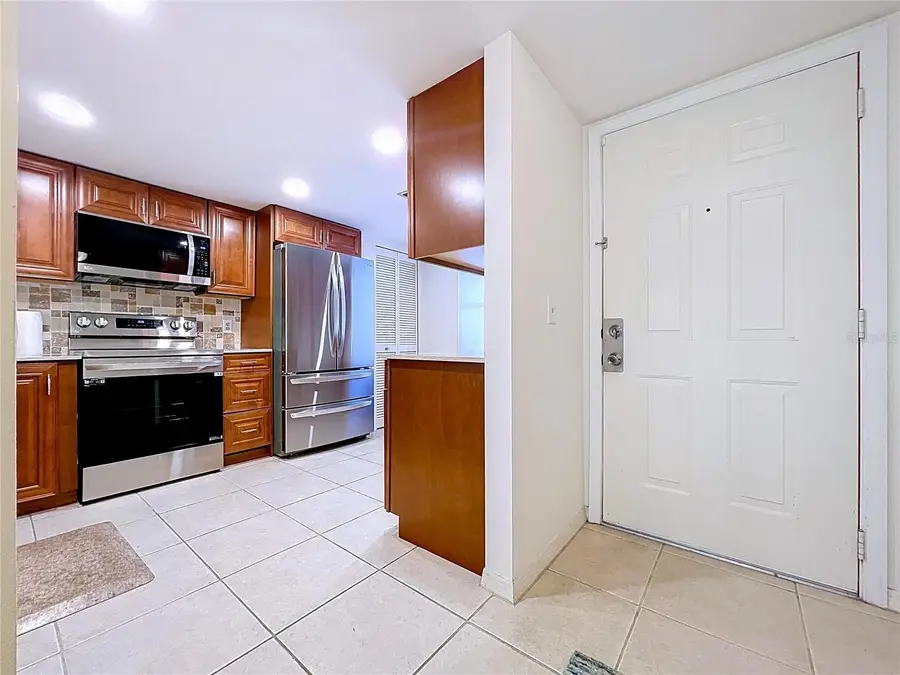 7201 29th Ave Drive #102, Bradenton, FL 34209 - Image #2