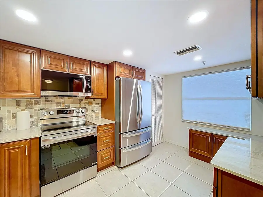 7201 29th Ave Drive #102, Bradenton, FL 34209 - Image #3