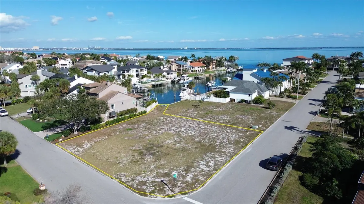 139 9th Street E, Tierra Verde, FL 33715 - Image #1