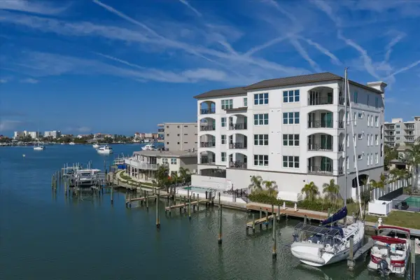 211 Dolphin Point #1, CLEARWATER BEACH, FL 33767