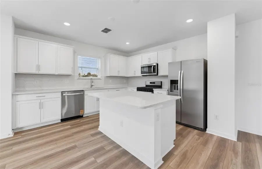 36797 Kistna Drive, Zephyrhills, FL 33540 - Image #3