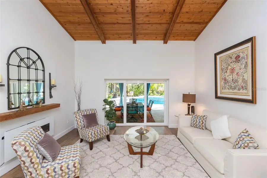 5039 Barrowe Drive, Tampa, FL 33624 - Image #2