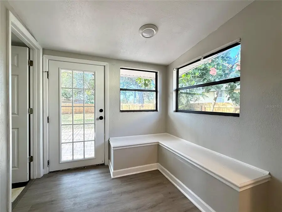 5530 Crissman Drive N, Saint Petersburg, FL 33714 - Image #3