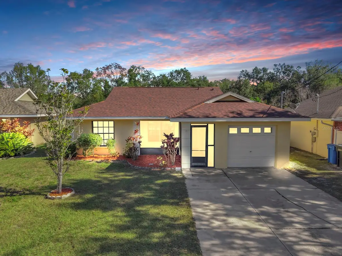11722 Lynn Brook Circle, Seffner, FL 33584 - Image #1