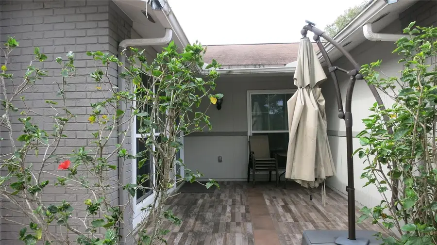 7432 Oakvista Circle, Tampa, FL 33634 - Image #3