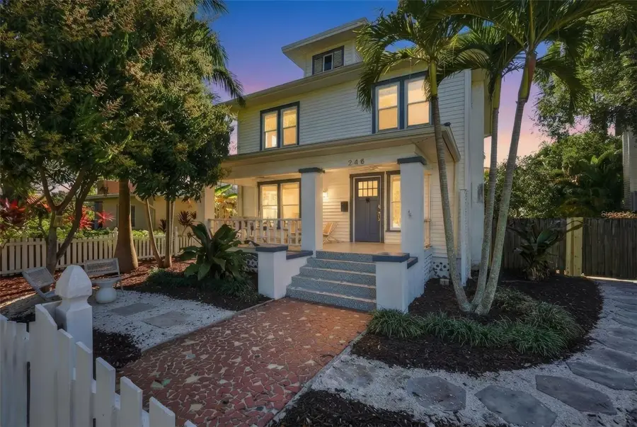 246 NE 19th Ave Ne, Saint Petersburg, FL 33704 - Image #2